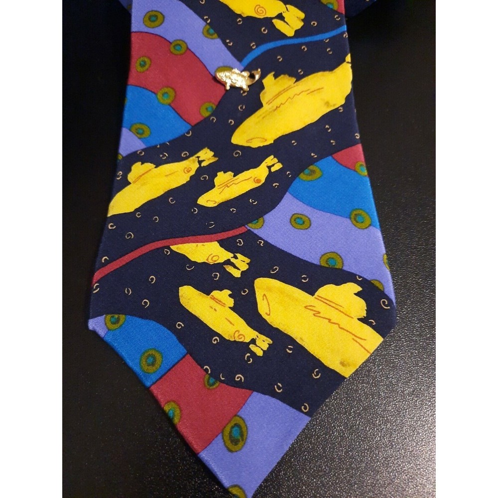 Yellow Submarine The Beatles Silk Tie With Fish Tie Tack Vintage